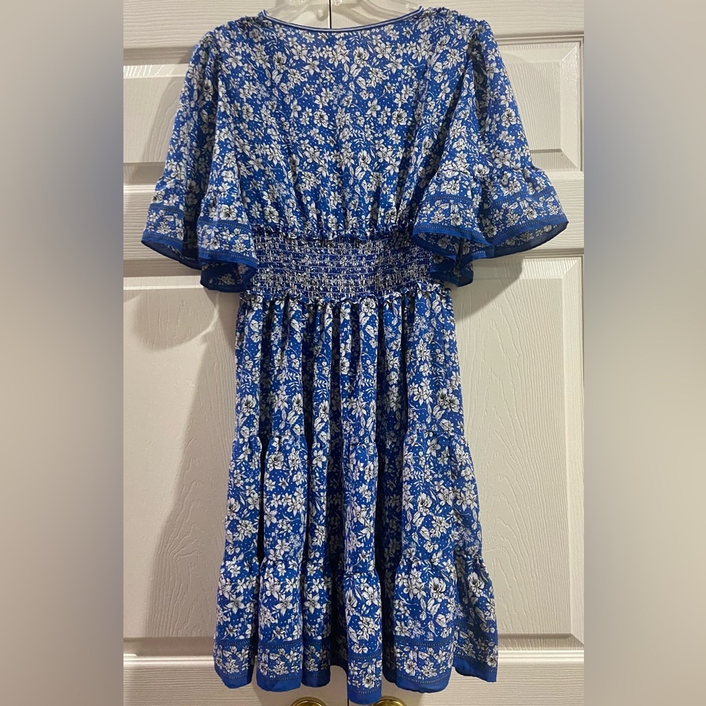 Max Studio Women’s Blue Floral V-neck Ruffle Peasant Midi Dress Sz Small - Picture 3 of 3